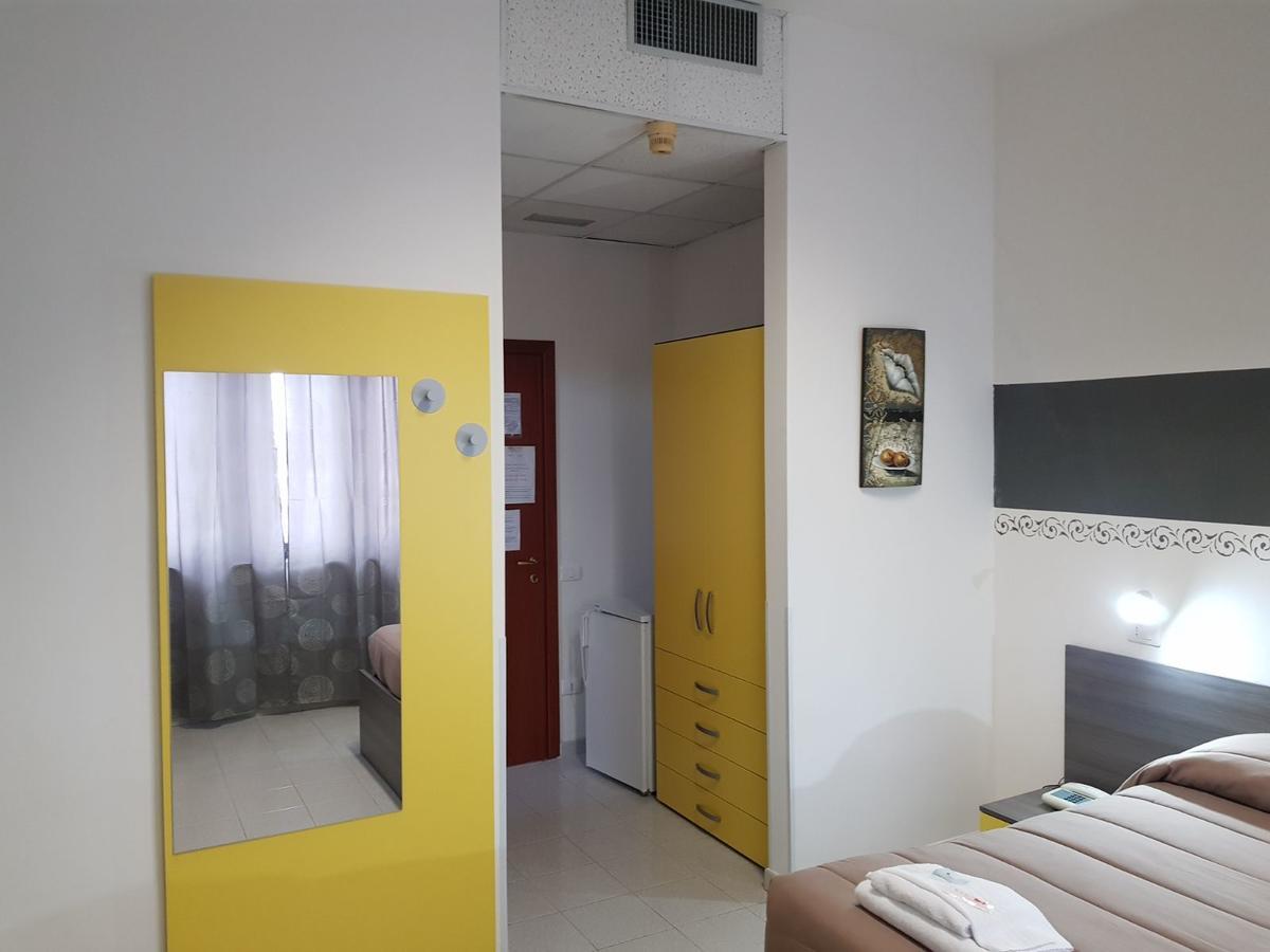 L Anfora Hotel Tramatza Buitenkant foto